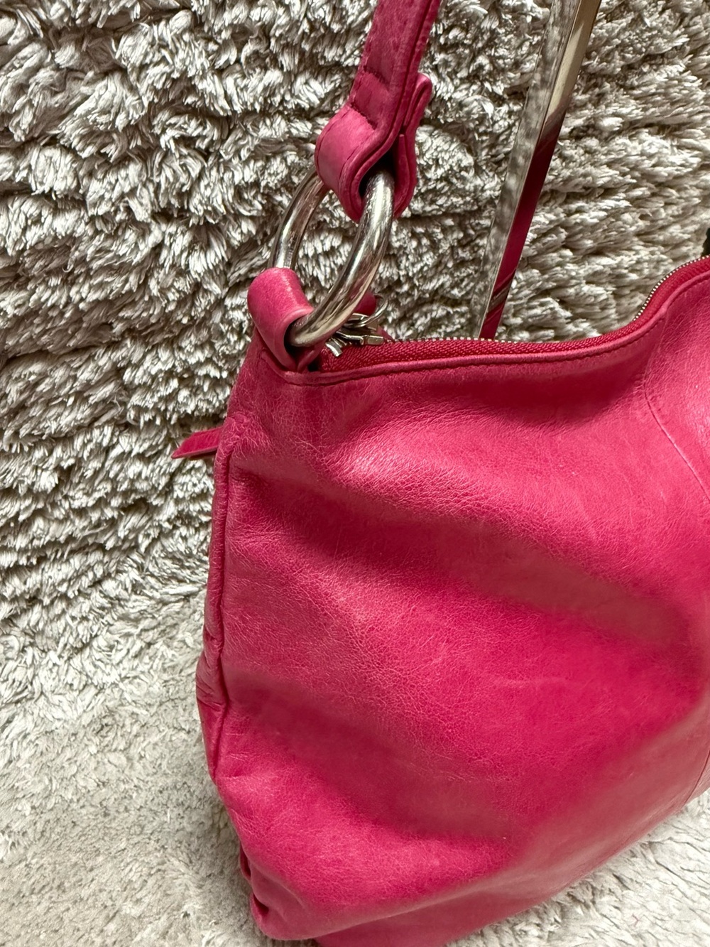 HOBO  Original-,Fuchsia Leather Shoulder Bag - Picture 8 of 13